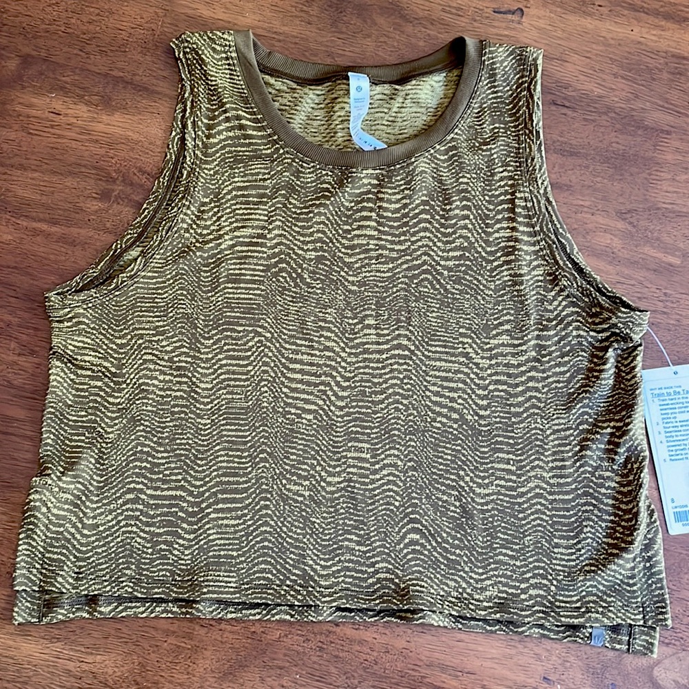 Lululemon Tank NWT 8 - Picture 2 of 3